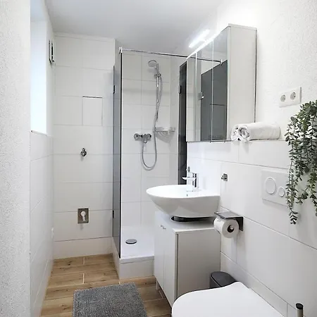 Modern In Wurzburg, Near Hospital, Free Parking
